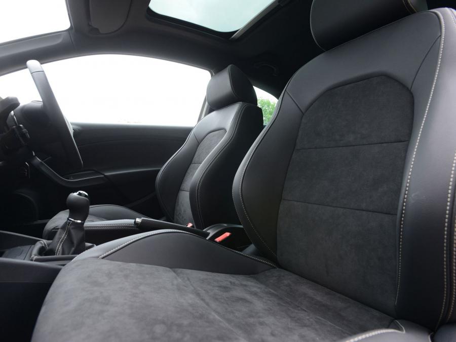  Seat Ibiza 30th Anniversary Limited Edition 2014 года  (UK) (фото 6 из 7)